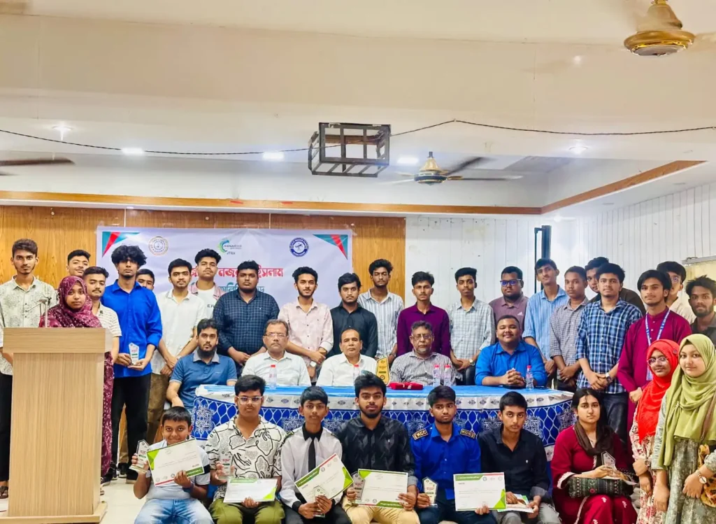 Students and organizers at a Jhenaidah Tech Explorers science event